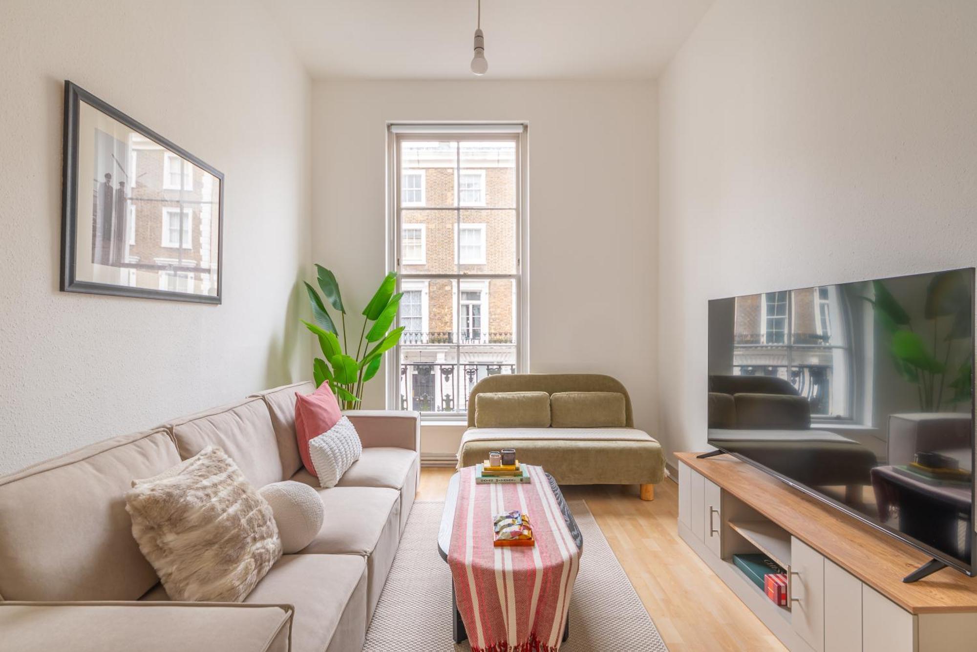 Winter Wonderland - Stunning Hyde Park 3 Bed *